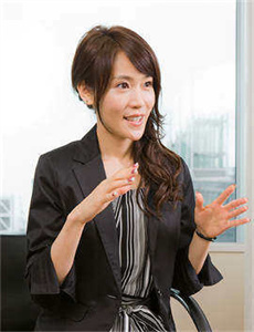 3个人同时玩一个人的感觉/日韩免费一区二区三区在线