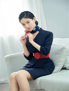 二个人吃一个B/按摩男让我高潮做了3次正常吗