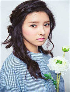 试看五分钟做受视频,我和女警察在车上疯狂做